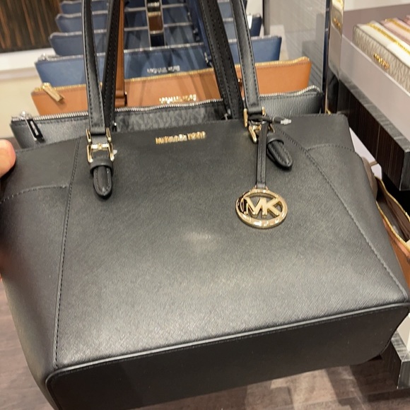 MICHAEL KORS CHARLOTTE LARGE TOP ZIP  Tote bag - Picture 3 of 16